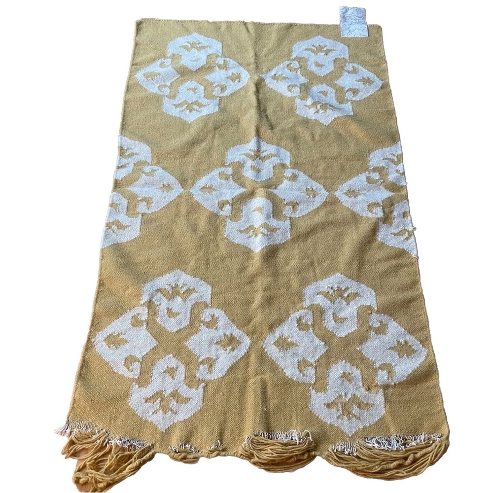 West Elm Andalusia Area Rug Yellow 5x3' Boho Aztec Cottage Geometric Distressed